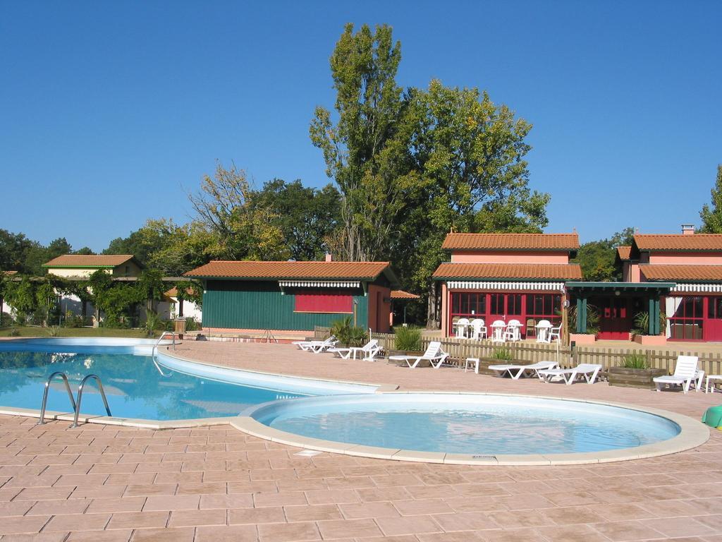 Residence Nemea Les Rives De Saint Brice Ares Exteriér fotografie