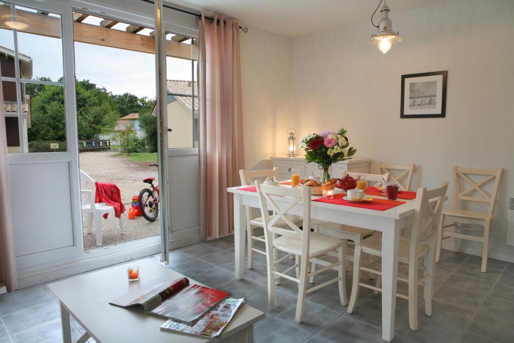 Residence Nemea Les Rives De Saint Brice Ares Pokoj fotografie